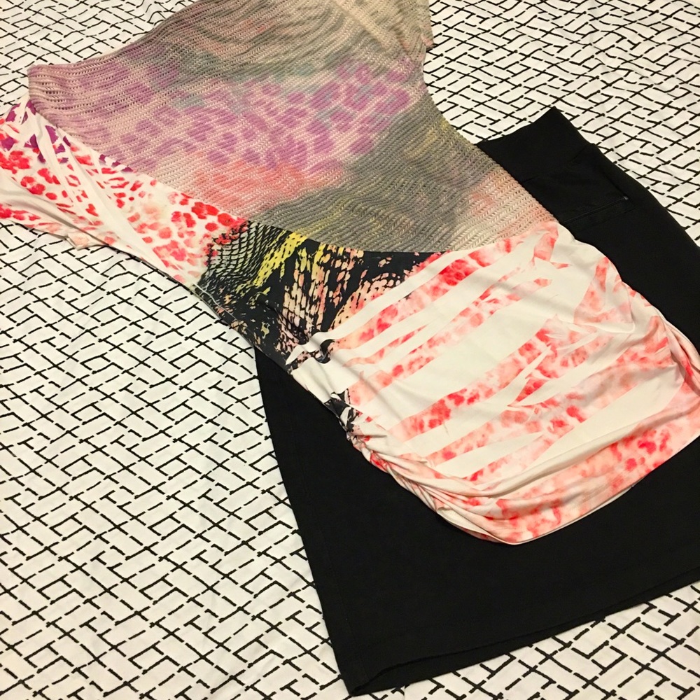Super cute multicolored top!!